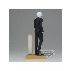 Figura Satoru Gojo Diorama (SUIT Ver.)